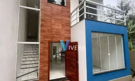 Casa com 4 dormitórios à venda, 176 m² por R$ 850.000,00 - Granja Guarani - Teresópolis/RJ