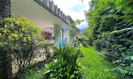Casa com 4 dormitórios à venda, 200 m² por R$ 850.000,00 - Carlos Guinle - Teresópolis/RJ