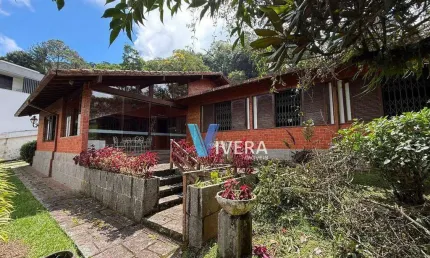 Casa com 5 dormitórios à venda, 450 m² por R$ 2.100.000,00 - Carlos Guinle - Teresópolis/RJ