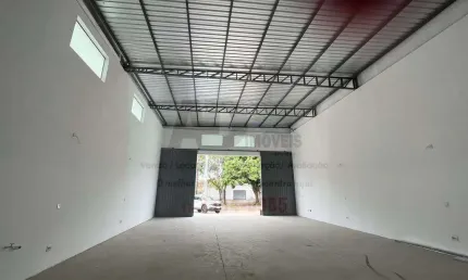 Salão Comercial para Locação em São José do Rio Preto, Jardim do Bosque, 2 banheiros, 3 vagas