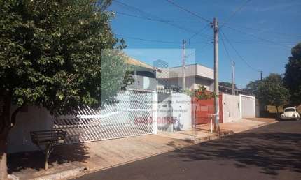 Casa para Venda em São José do Rio Preto, Residencial Santa Filomena, 3 dormitórios, 1 suíte, 3 banheiros, 2 vagas