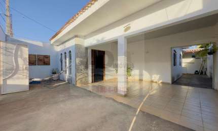 Casa para Venda em São José do Rio Preto, Jardim Viena, 2 dormitórios, 1 banheiro, 2 vagas