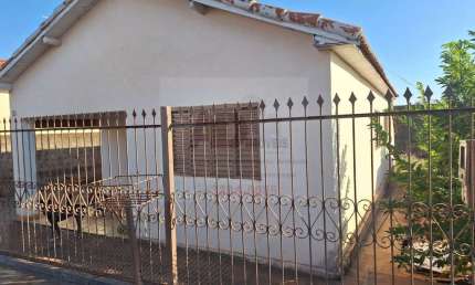 Casa à venda no Jardim dos Eucaliptos, Potirendaba 