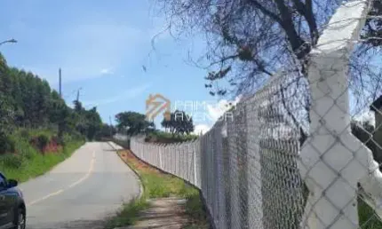 Chácara 11.000m², 3 Casas e Ponto Comercial à 18km Centro