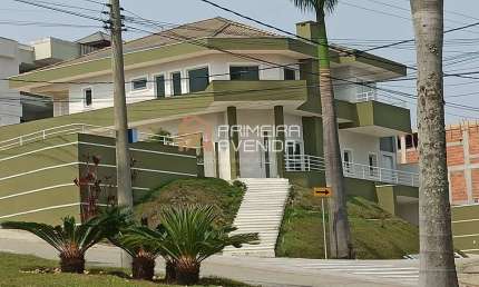 Sobrado no Condomínio Jaguary  900m² - Zona Oeste - Urbanova