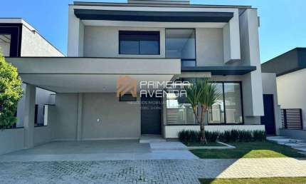 Sobrado  273m² - 4 suítes - Piscina - Condomínio Aruanã
