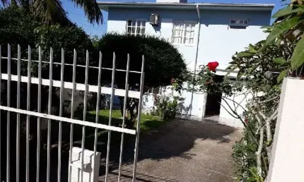 Casa com 3 quartos à venda na Rua Santos Dumont, Roçado, São José