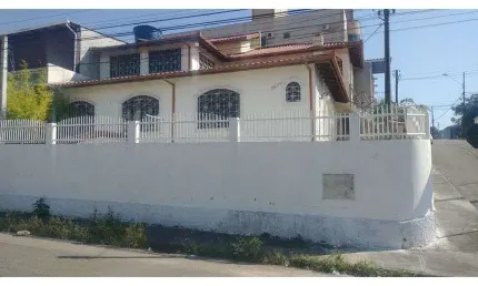 Casa com 3 quartos à venda na Rua Hélio Estefano Becker, Real Parque, São José