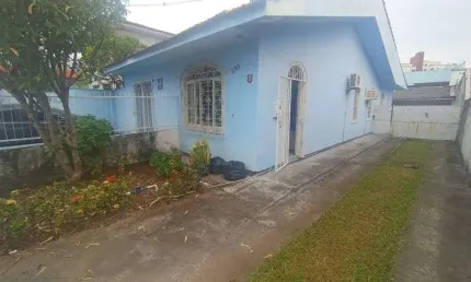 Casa com 4 quartos à venda na Rua Frei Hilário, 269, Kobrasol, São José