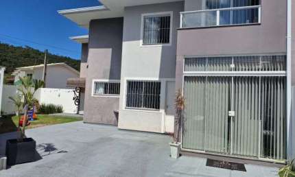 Casa em condomínio fechado com 3 quartos à venda na Rua Jacatirão, 36, Potecas, São José