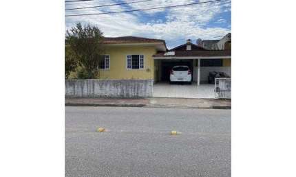 Casa com 3 quartos à venda na Rua Benjamin Gerlach, 1100, Fazenda Santo Antônio, São José