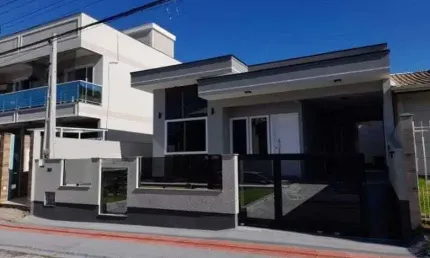 Casa com 3 quartos à venda na Rua das Pitangueiras, 89, Madri, Palhoça