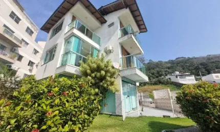 Casa com 6 quartos à venda na Rua Assis Brasil, 4884, Ponta de Baixo, São José
