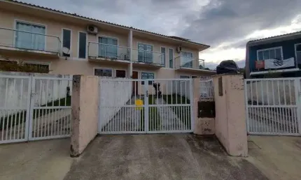 Casa em condomínio fechado com 2 quartos para alugar na Rua Licurana, 27, Potecas, São José