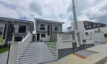 Casa em condomínio fechado à venda na Rua Uvaia, Potecas, São José