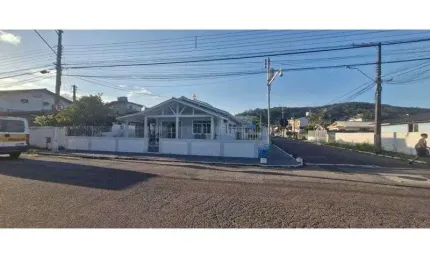 Casa com 4 quartos à venda na Rua Osvaldo Cruz, 278, Forquilhinhas, São José