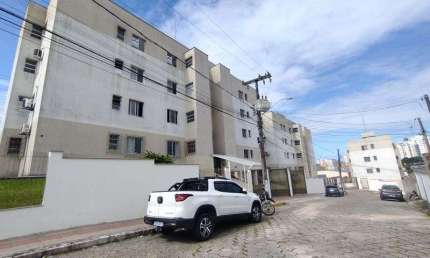 Apartamento com 2 quartos para alugar na Rua Noel Rosa, 35, Roçado, São José