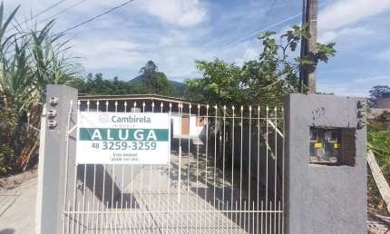 Casa com 2 quartos para alugar na Rua Dona Chica, 22, Praia de Fora, Palhoça