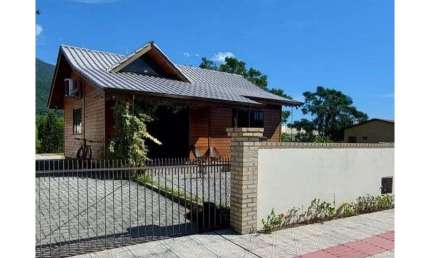 Casa comercial à venda na Rua Velho Leão do Mar, 44, Praia de Fora, Palhoça