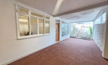 Casa com 3 quartos para alugar na Rua Professor José de Senna Pereira, 261, Capoeiras, Florianópolis