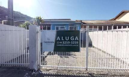 Casa para alugar na Rua Pedro Antônio dos Santos, 356, São Sebastião, Palhoça