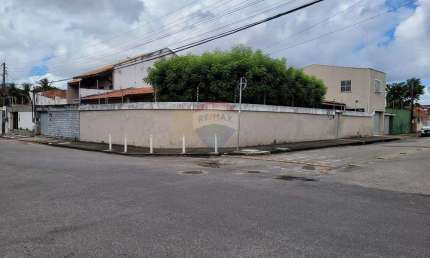 Casa com 4 quartos à venda no Maraponga, Fortaleza 
