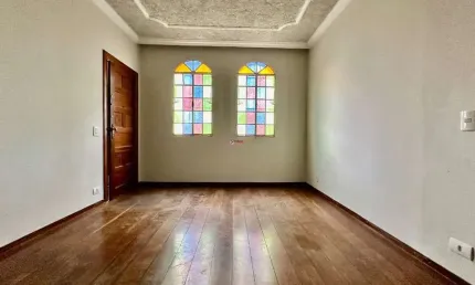 Casa com 3 quartos à venda na Rua Professor Almeida Cunha, 9, São Luiz, Belo Horizonte por R$ 420.000
