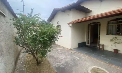 Casa com 3 quartos à venda na Turquesa, 7, São Joaquim, Contagem por R$ 550.000