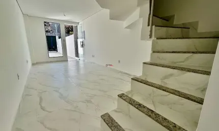 Casa com 2 quartos à venda na Mariana Amélia de Azevedo, 204, São João Batista, Belo Horizonte por R$ 429.000
