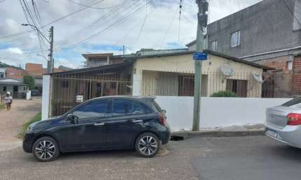 Casa para venda 4 dormitórios mais escritório na Lomba do Pinheiro em Porto Alegre - CA384