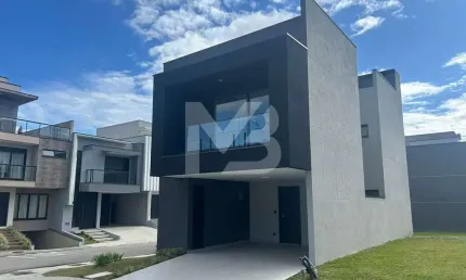 Casa em CondomínioExcelente sobrado novo no Condomínio Residencial Boulevard Boa Vista.
