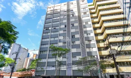 Apartamento amplo no 11º andar entre água verde e batel – curitiba/pr