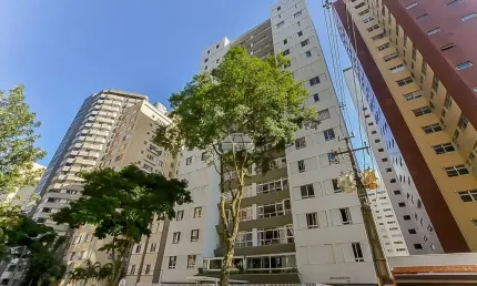 Apartamento exclusivo no 16º andar – amplo, arejado e com uma vista de tirar o fôlego para a torre panorâmica da oi!