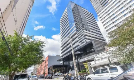 *Apartamento à Venda no The Five East Batel | Alto Padrão, Mobiliado e Pronto para Morar