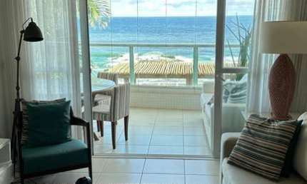 APARTAMENTO 2 QUARTOS SUÍTE VARANDA COZINHA AMERICANA 2 GARAGENS PORTEIRA FECHADA ONDINA!