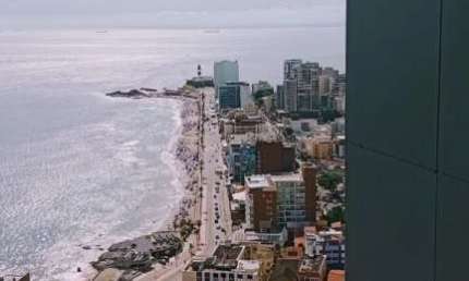 APARTAMENTO ALTO PADRÃO VISTA MAR QUATRO SUÍTES 3 VARANDAS 3 GARAGENS À VENDA NA BARRA!