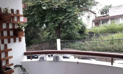 APARTAMENTO NASCENTE QUARTO SALA VARANDA GARAGEM À VENDA NA FEDERAÇÃO!