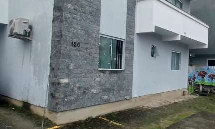 Excelente Apto Térreo de 2 quartos - Ingleses - Florianópolis