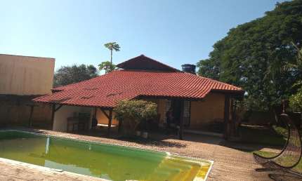 Casa com terreno de 900 m2 4 dormitórios sendo 1 suíte