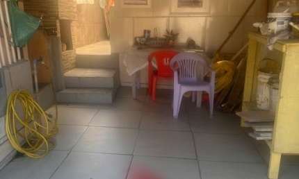 Apartamento piso terreo 2 dormitórios com garagem individual fechada