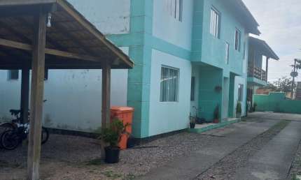 Ótimo prédio para investimento nó Ingleses com 6 apartamentos