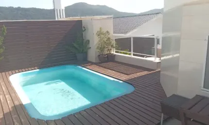 Cobertura duplex com piscina privativa 3 dormitórios sendo 1 suíte