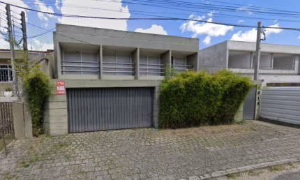 Ampla residência,  Jardim Social, muito sol, excelente vizinhança!