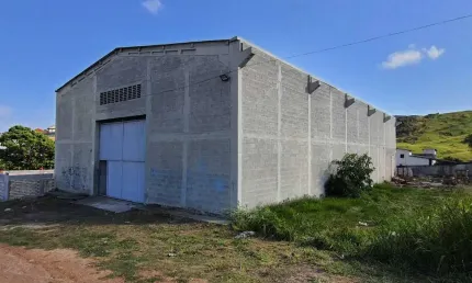 Excelente galpão 512 m² - rod. amaral peixoto, saída via lagos