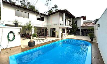 Casa para Venda em Itajaí, Fazendinha, 4 dormitórios, 4 suítes, 5 banheiros, 2 vagas