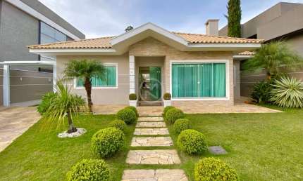 Le Champ Condominium - Casa à venda no bairro Braga - São José dos Pinhais/PR