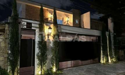 SOBRADO ALTO PADRÃO - ACABAMENTO IMPECÁVEL - 590 M² MUITO BOM GOSTO