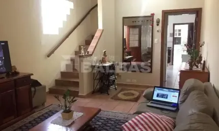 Casa com 2 quartos à venda na Rua Renato Rinaldi, 177, Vila Carrão, São Paulo