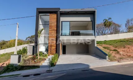 BELÍSSIMA CASA  ALTO PADRÃO EM CONDOMINIO FECHADO - ATIBAIA- SP
