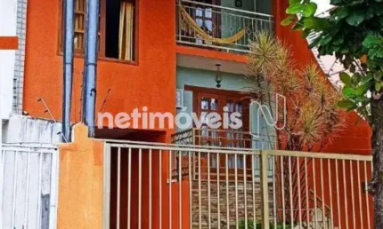 Casa com 3 quartos à venda na Rua João Ferreira de Aguiar, Fonte Grande, Contagem
